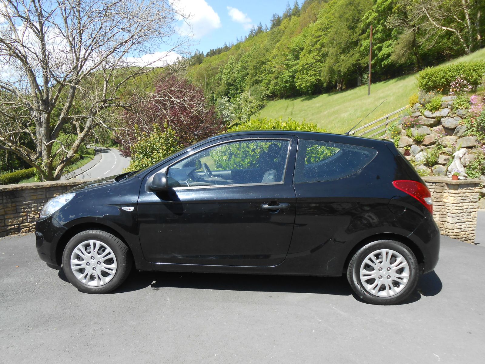Hyundai i20 1.2 Classic 3 Door car for sale Llanidloes Powys Mid Wales ...