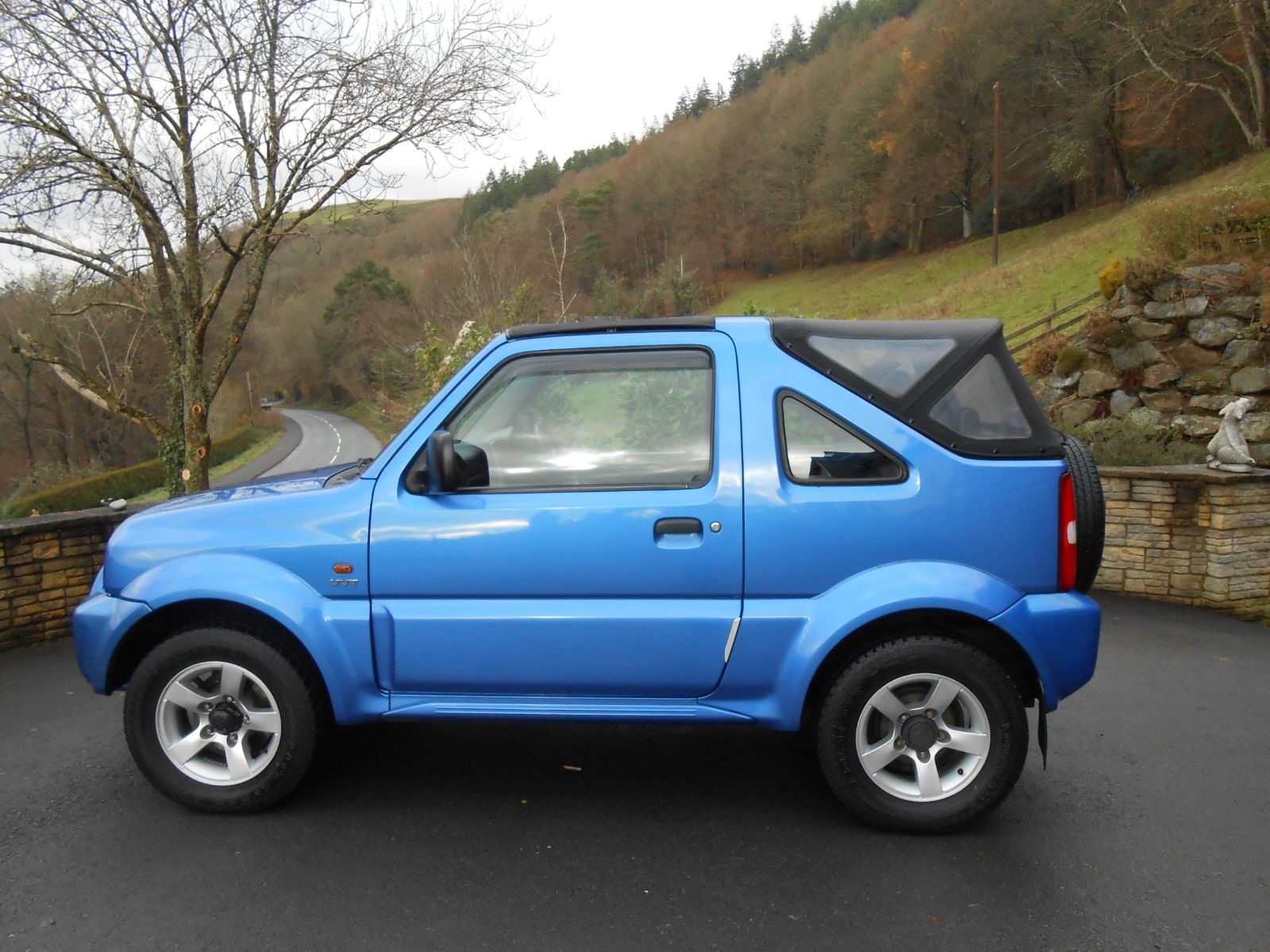 Suzuki Jimny Convertible 1.3 VVTS 4WD car for sale Llanidloes Powys Mid