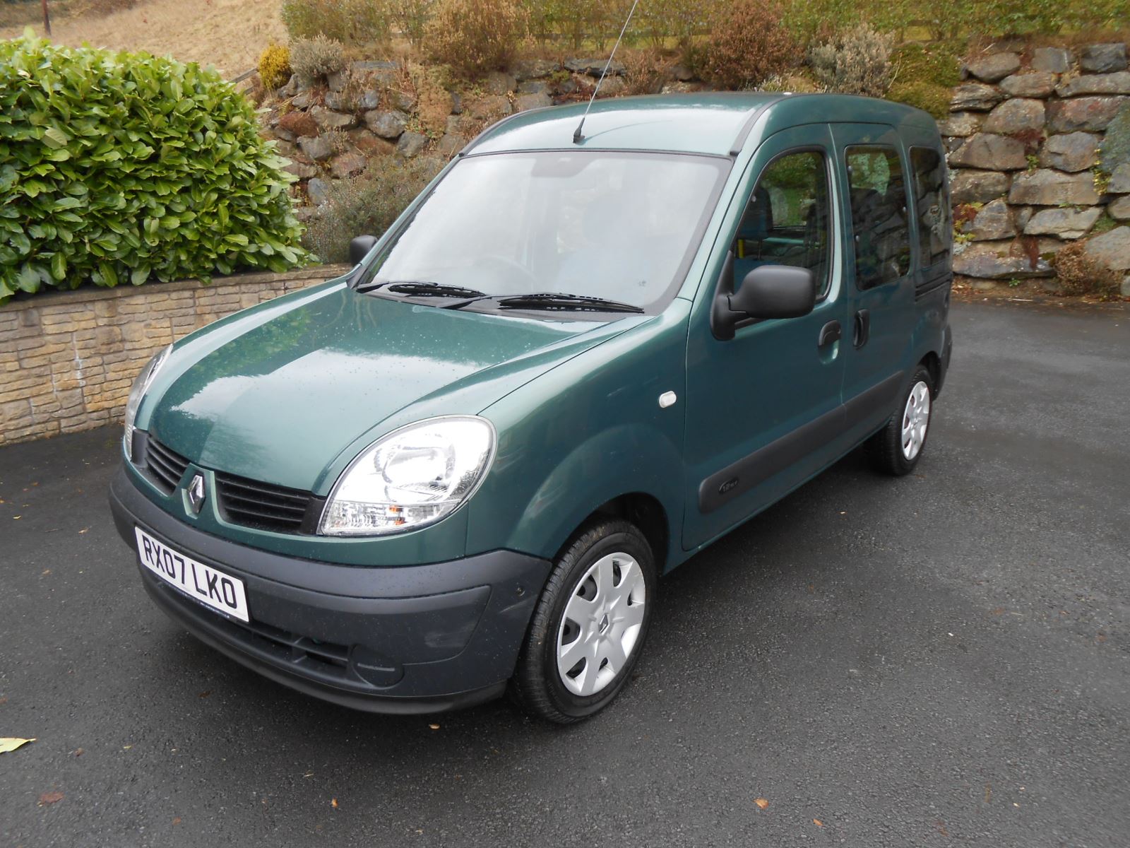 Renault Kangoo Rear Seat Conversion